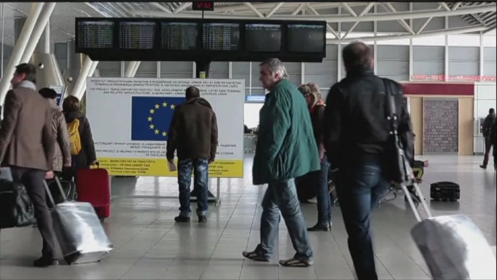 Hondarribiako aireportuak Madrilera eta Tenerifera hegaldi berriak izango ditu. Argazkia: EiTB