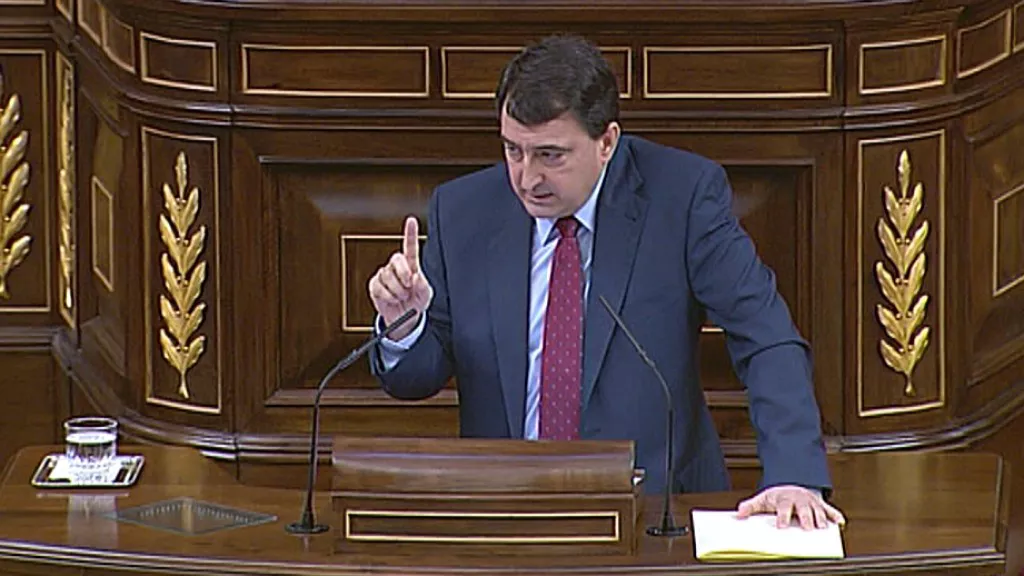 Aitor Esteban EAJk Diputatuen Kongresuak duen bozeramailea. Argazkia: EiTB