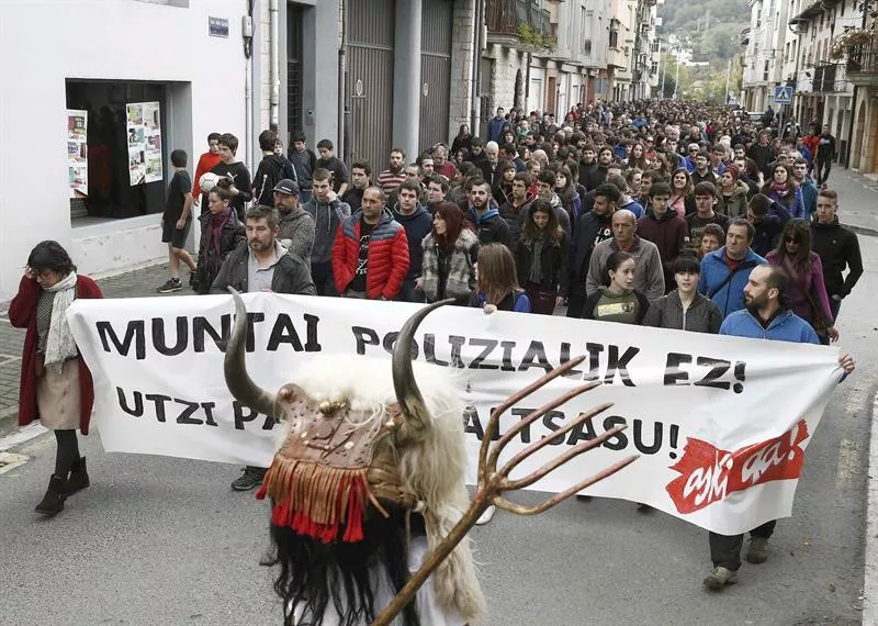 Altsasu Alsasua Guardia Zibila manifa. EFE