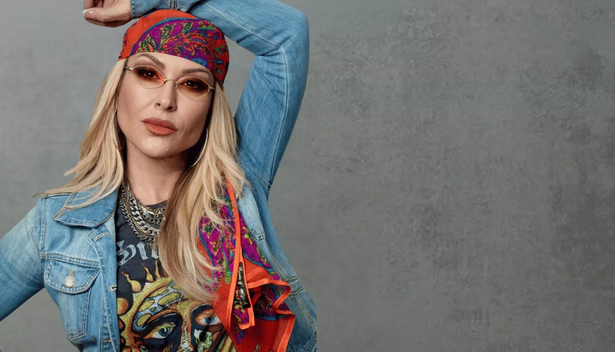 Anastaciak "Our songs" aurkeztuko du Donostian eta Iruñean