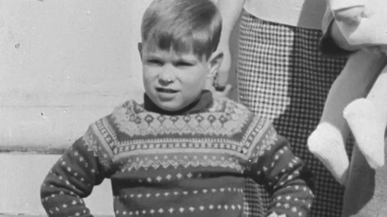 Andrew printzeak uko egin die bere errege titulu guztiei, Epstein enpresariarekin zituen loturengatik