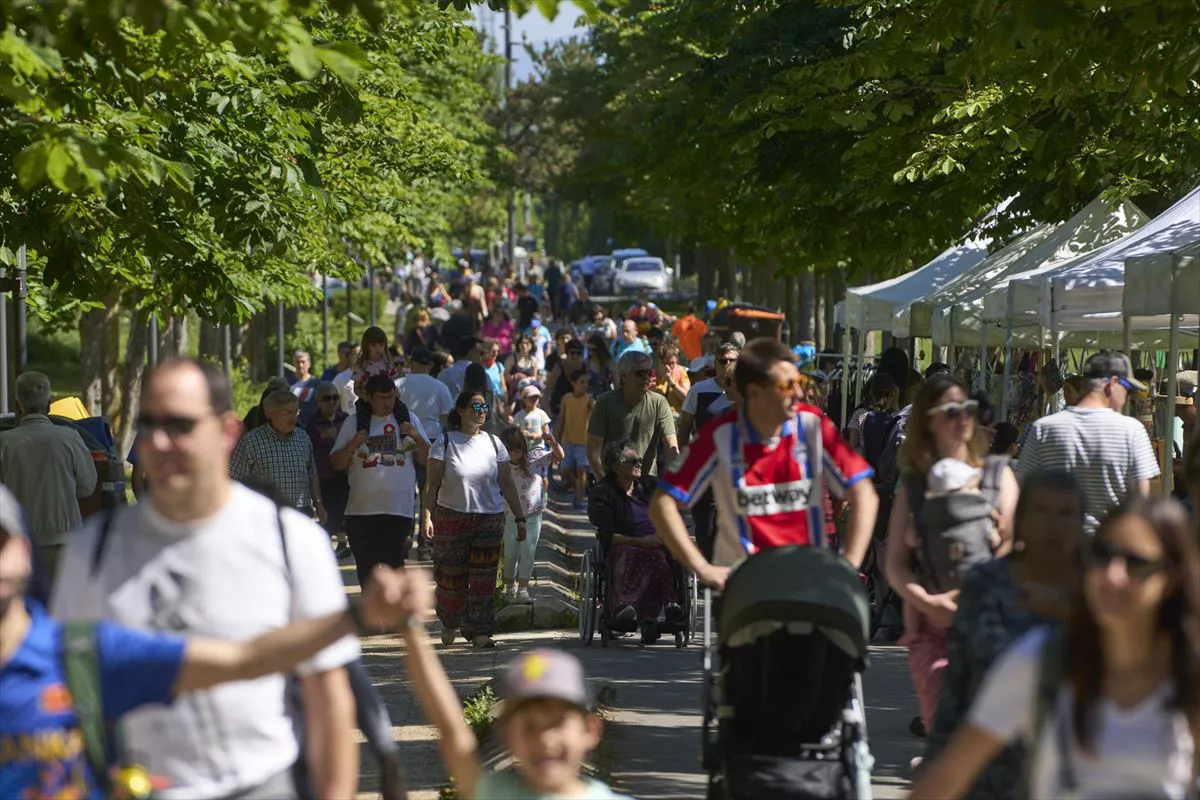 2024ko Araba Euskaraz jaia, Gasteizko Olarizuko zelaietan. Argazkia: EFE