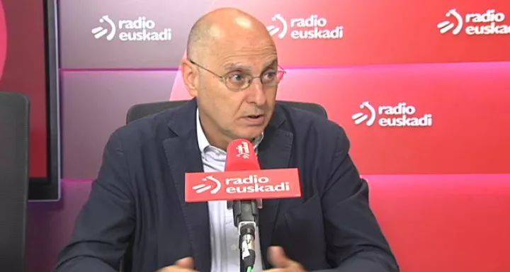 Ares (PSE) ha subrayado que el pacto con el PNV no es un pacto de legislatura ni de gobierno. EiTB.