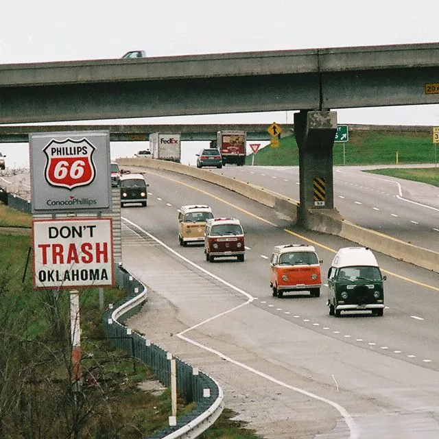 "Austin to Boston" road movie-a ikusi ahalko da, besteak beste.