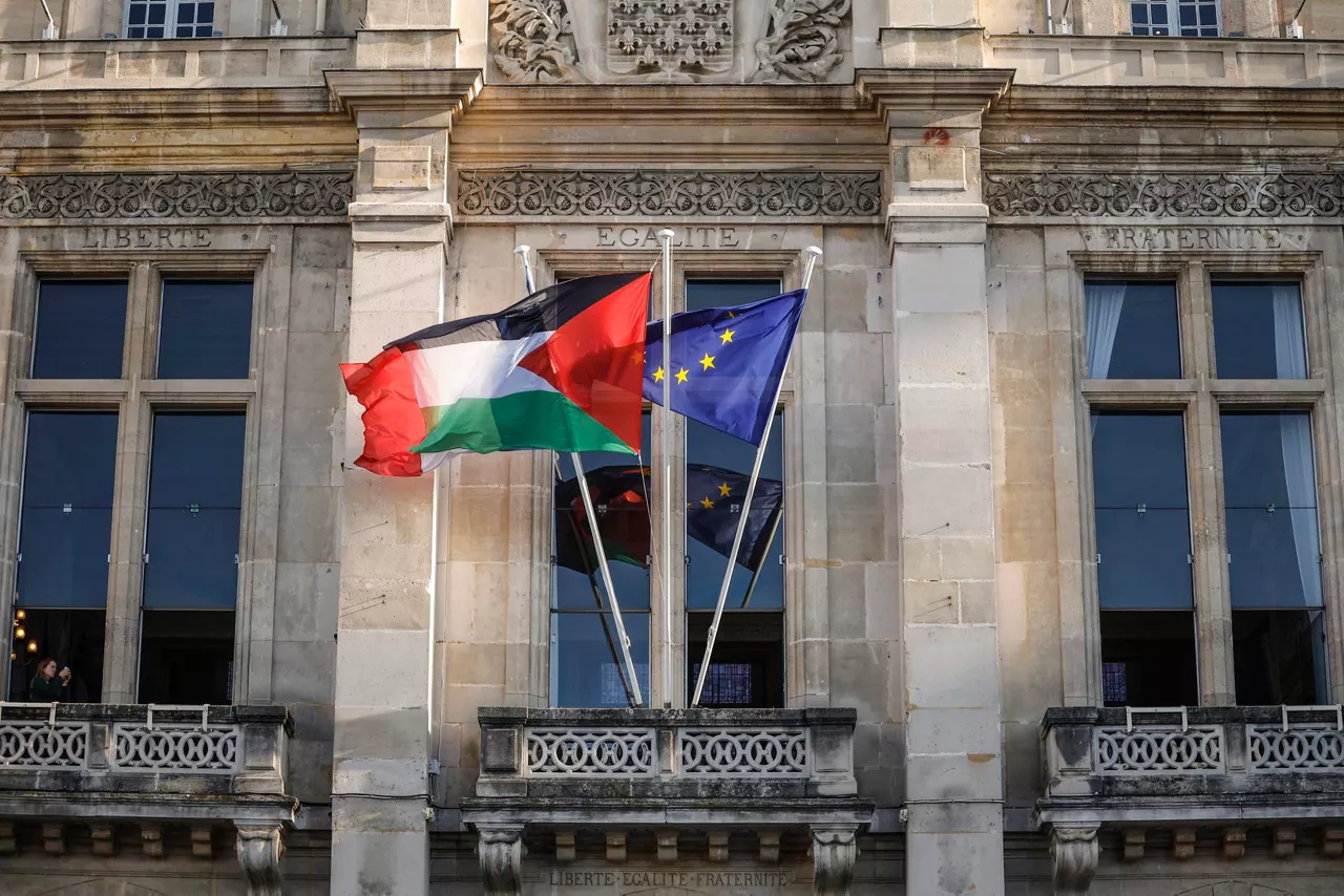 Bandera de Palestina en Saint Denis
