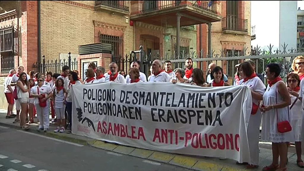 BARDEAKO TIRO POLIGONOAREN AURKAKO ELKARRETARATZEA TUTERAN EITB