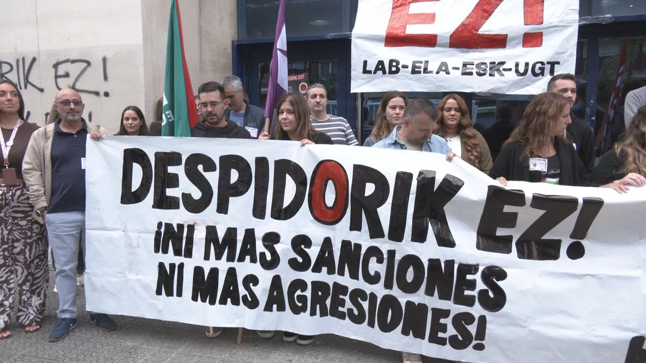 Koldo Uria, presidente del Comité de Empresa y miembro del sindicato LAB, ha denunciado que no existe un protocolo para proteger a la plantilla. Reclaman al Gobierno Vasco y a Ilunion que las personas agresoras queden fuera del servicio. 