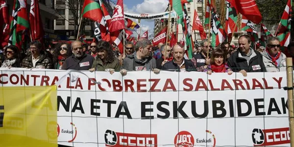 Cabecera de la manifestación de Bilbao de CCOO y UGT. Foto: EFE