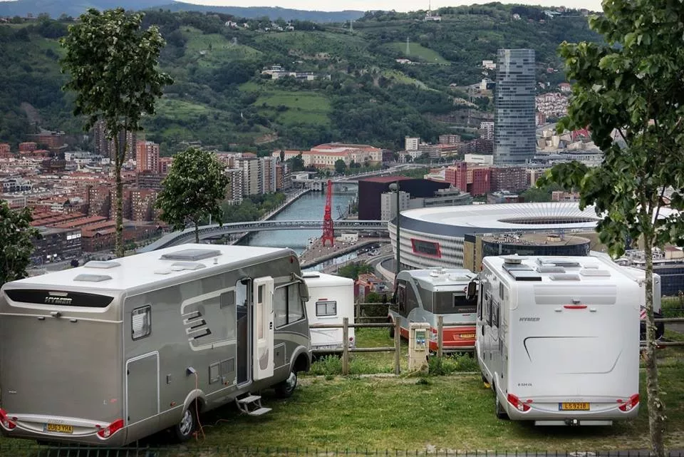 Ärea de caravanas y autocaravanas de Kobetamendi en Bilbao.



REMITIDA / HANDOUT por AYUNTAMIENTO DE BILBAO

Fotografía remitida a medios de comunicación exclusivamente para ilustrar la noticia a la que hace referencia la imagen, y citando la procedencia de la imagen en la firma

19/7/2025