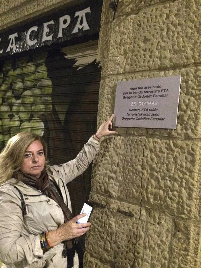Ordóñez coloca una laca en Donostia-San Sebastián.