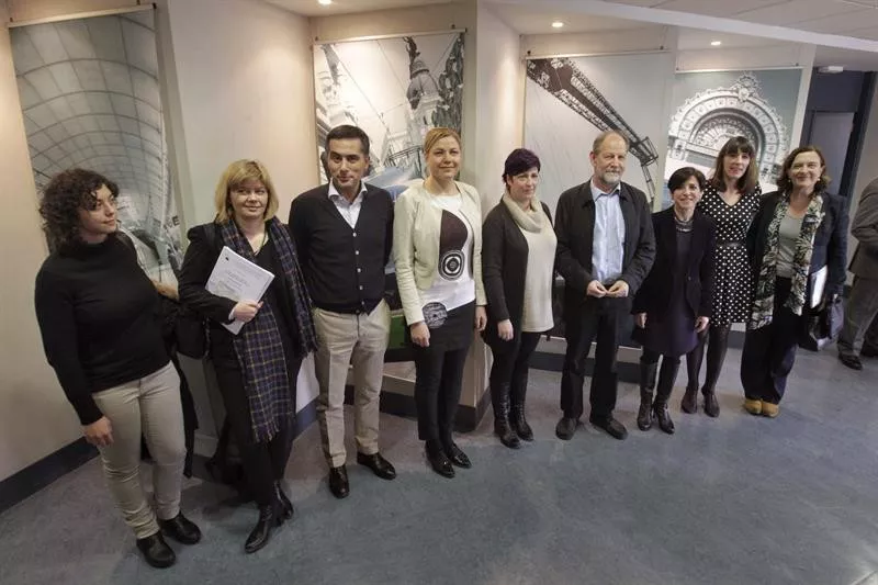 Cramer y la delegación vasca.