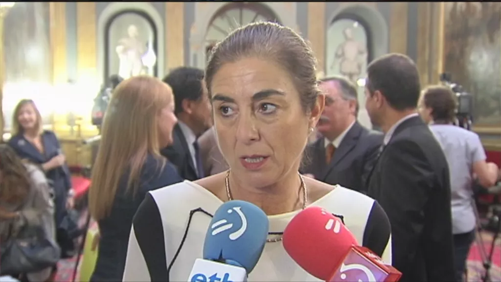 Cristina Uriarte Hezkuntza sailburua.