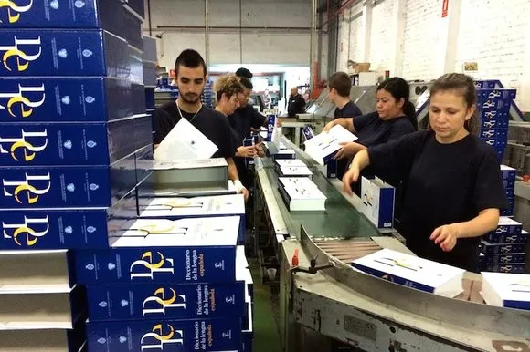 La 23ª edición del Diccionario estará en las librerías a partir de este jueves. Foto: RAE.