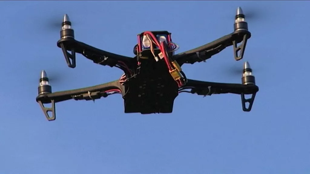 El Gobierno francés dice tomarse estos vuelos de drones "muy en serio". EFE