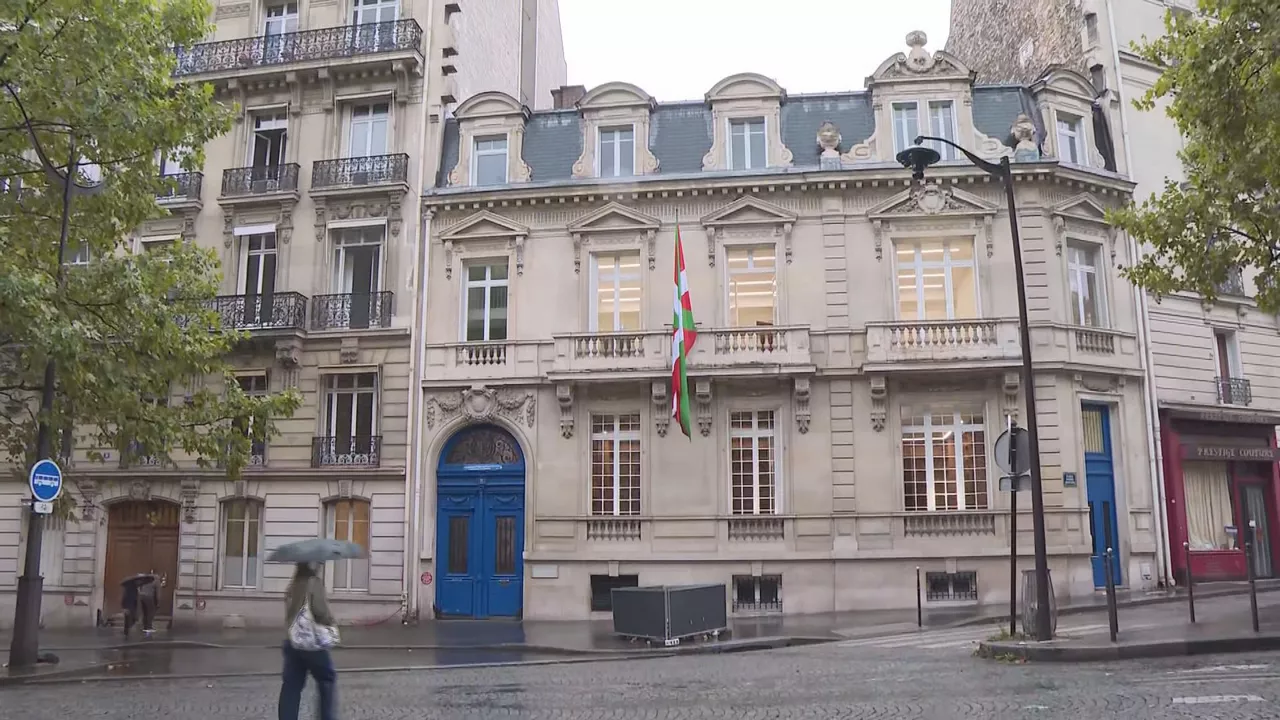 PNV afirma que la devolución del edificio de París es "un acto de justicia" y no olvidará "el escándalo" de PP y Vox