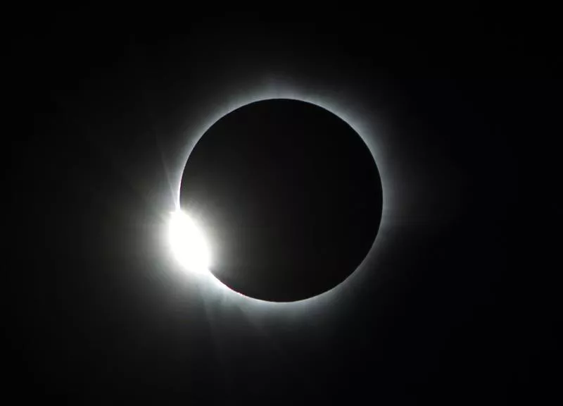 Eguzki eklipsea eclipse solar 2016 Indonesia. EFE