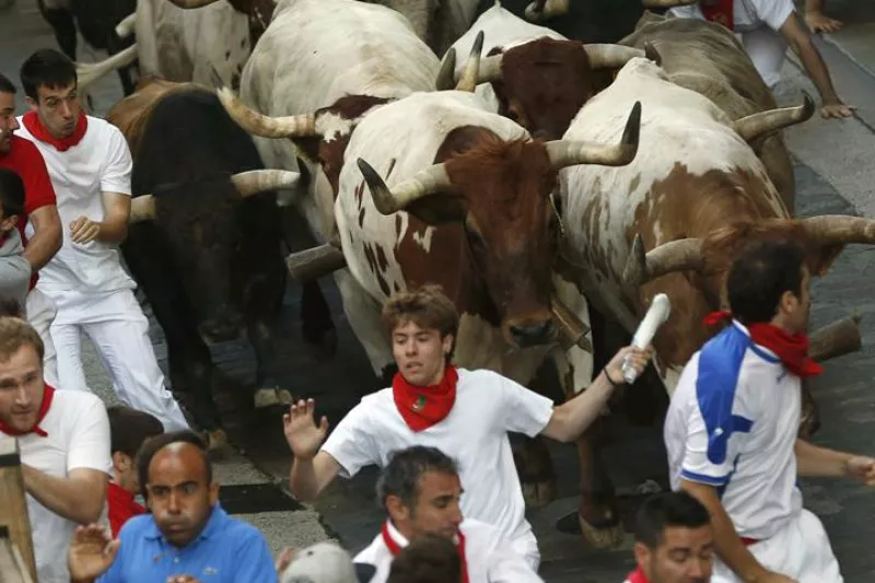 El quinto encierro ha sido emocionante, limpio y rápido. Foto: EFE.