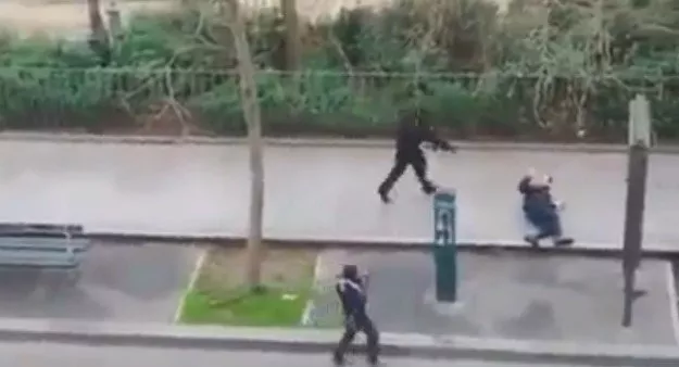 erasotzailea paris charlie hebdo