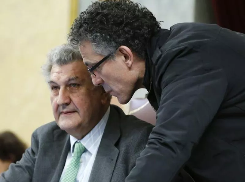 Jesus Posada Espainiako Diputatuen Kongresuko presidentea, Errekondo diputatuarekin.