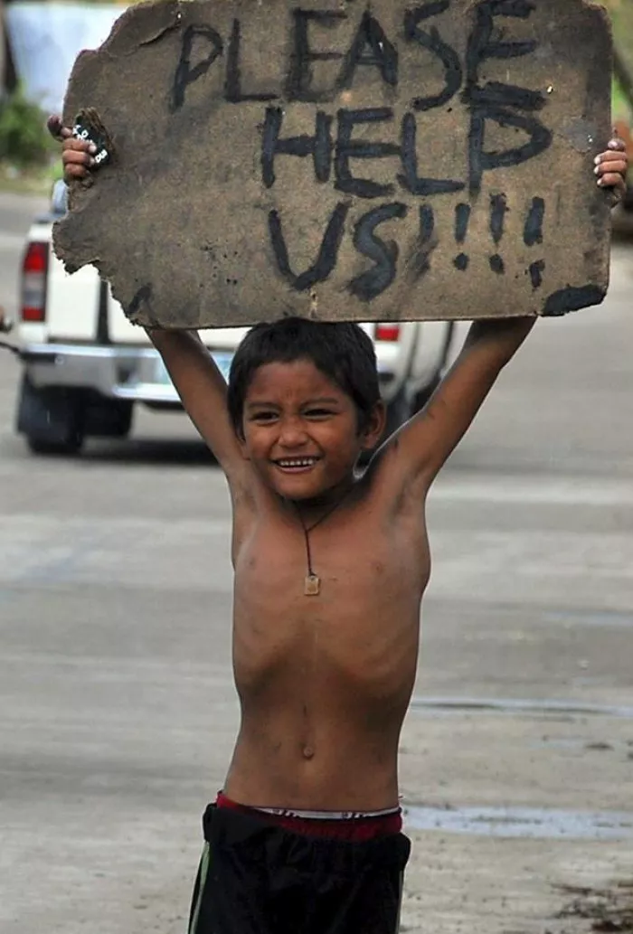 l tifón Haiyan azota las islas Filipinas. Foto: EFE.