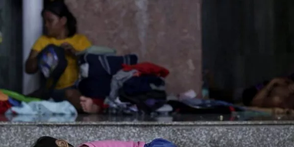 El tifón Haiyan azota las islas Filipinas. Foto: EFE.