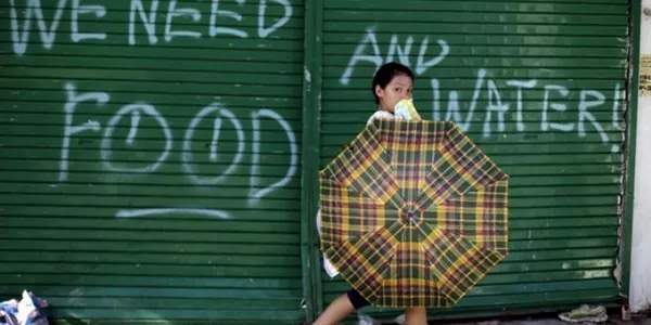 Haiyan tifoiak Filipina uharteak suntsitu ditu. Argazkia: EFE.