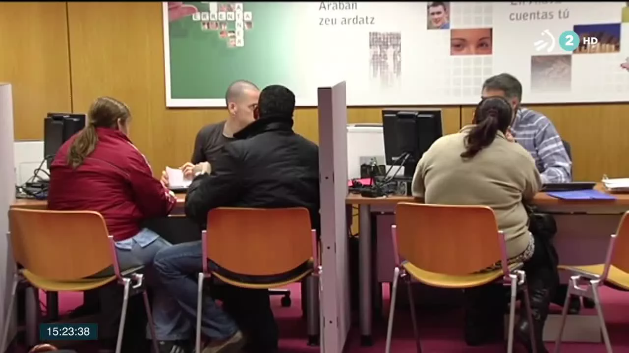 Por contra, ha recibido 104 millones de las que daban a pagar. En esta campaña, el apartado que más ha caído, casi un 10 %, ha sido el de los autónomos y profesionales, que son quienes más han sufrido la crisis. El de los trabajadores por cuenta ajena, por el contrario, se ha mantenido.