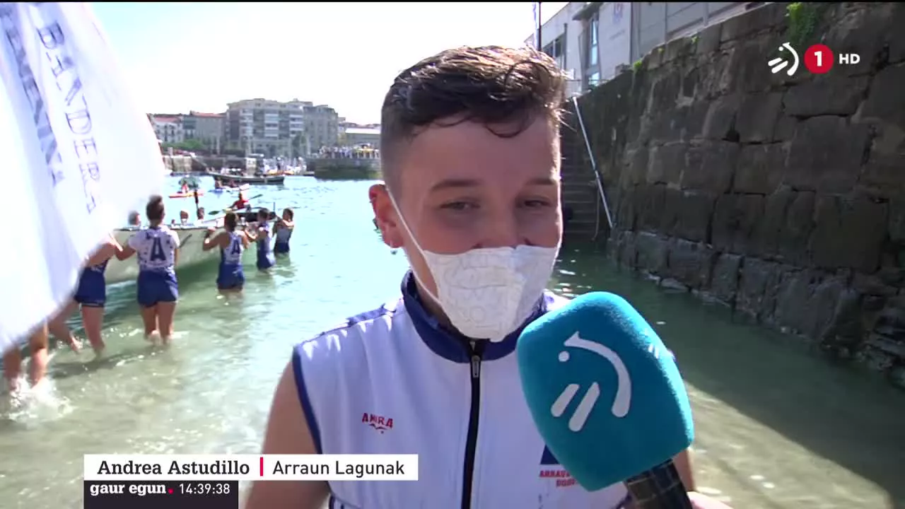 Arraun Lagunakek bere historiako lehen Kontxako Bandera irabazi du, Oriori aurre hartuta bi jardunaldietan. Bideo honek Andrea Astudillo (Arraun Lagunaken patroia), Nadeth Agirre (Orioko patroia) eta Nerea Perez (Donostiarrako patroia) iritziak biltzen ditu.