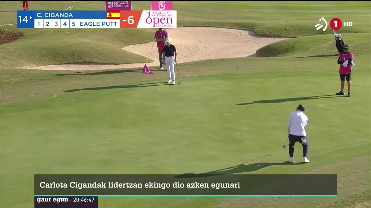 Azken jardunaldiaren faltan, Carlota Ciganda nafarra Espainiako Irekiko lidertzan da. Denera, parraren azpitik 10 kolperekin, hiruko tartea du, bigarren sailkatuarekin, Atthaya Thitikul thailandiarrarekin.