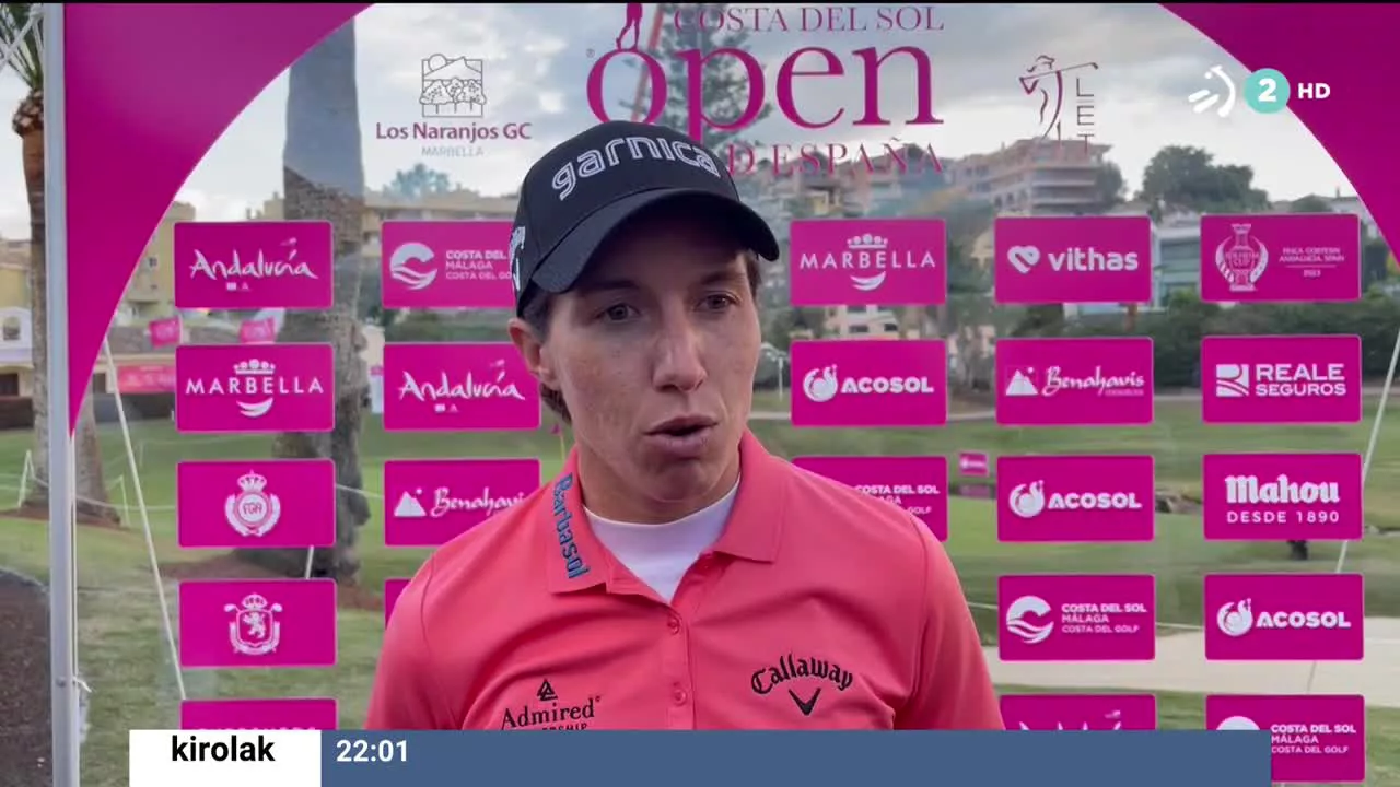 A falta de la última jornada, la navarra Carlota Ciganda lidera el Abierto de España. En total suma 10 golpes bajo el par del campo y tiene tres de margen sobre la segunda clasificada, la tailandés Atthaya Thitikul.