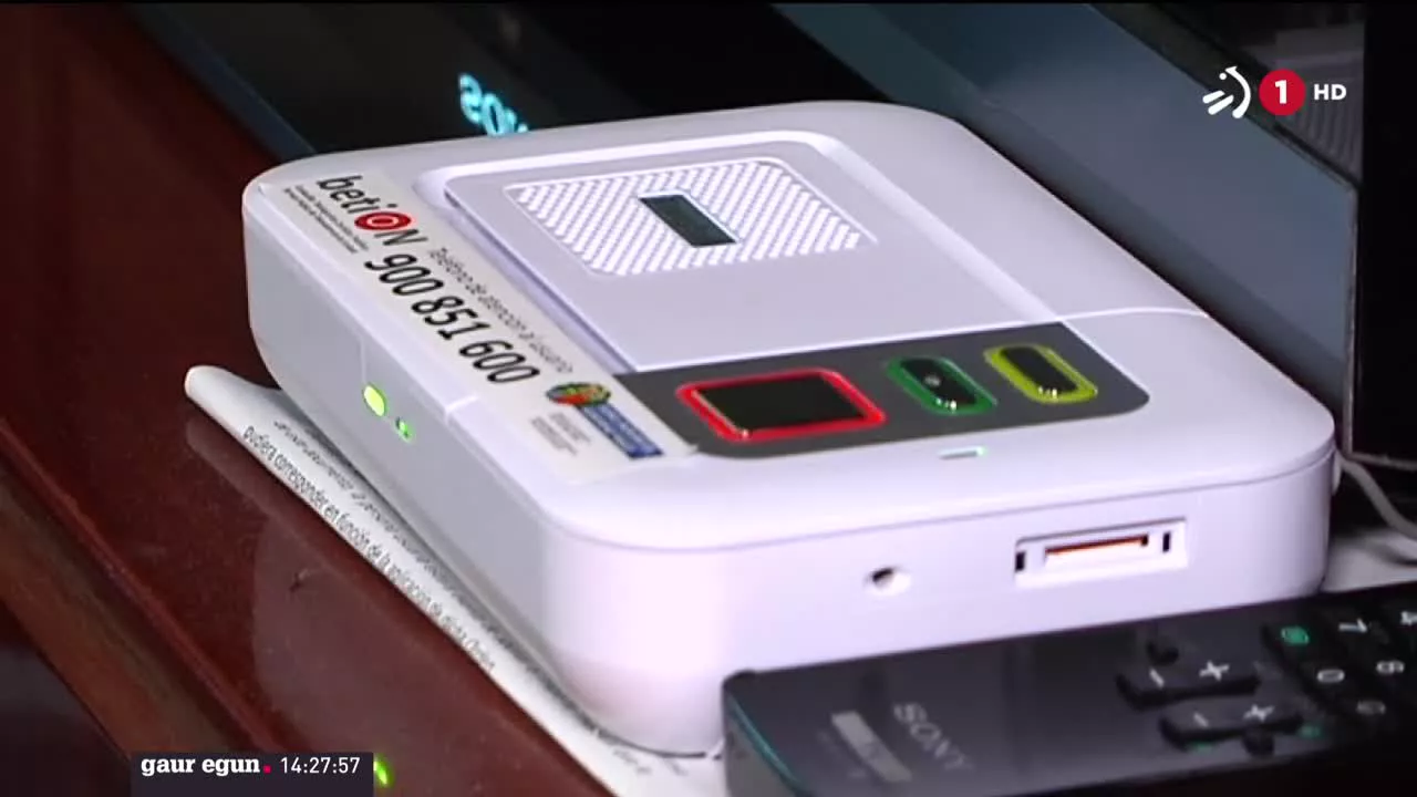 BetiON telefono bidezko asistentziarako gailua.