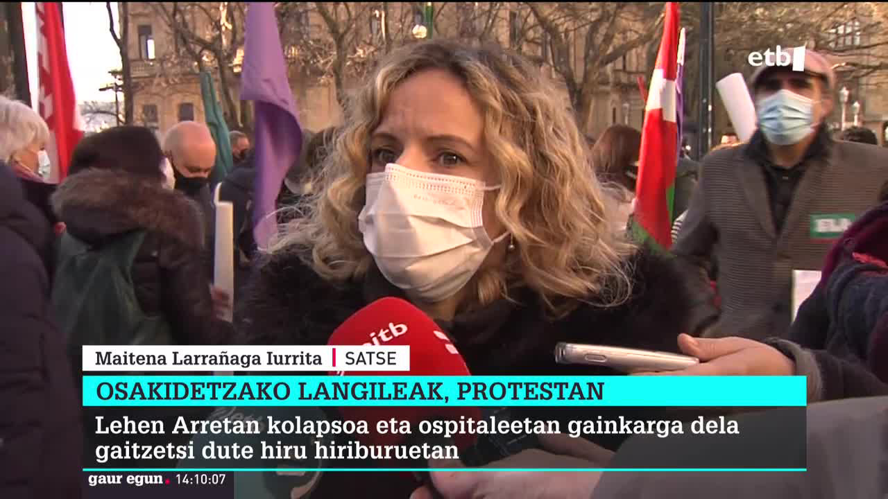 ELA, LAB, CCOO, UGT eta SATSEko ordezkariek ez dute baztertzen mobilizazioak gogortzea. Langile gehiago behar direla, azken murrizketak atzera bota behar direla eta osasungintza publikoa indartu beharra dagoela aldarrikatu dute.
