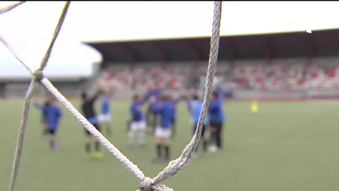 El Gobierno Vasco ha decidido levantar las restricciones al deporte escolar a partir del 28 de enero, y así se lo ha comunicado a las diputaciones forales.