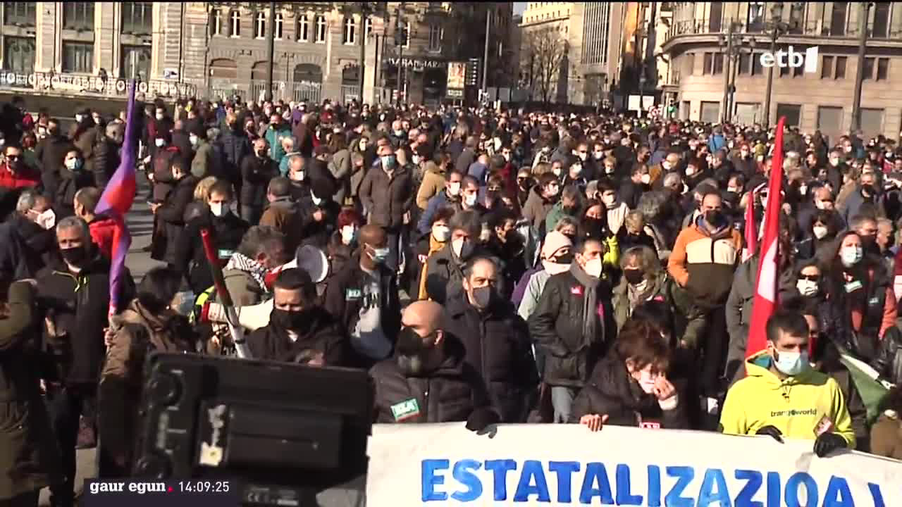 Lan erreformaren aurkako manifestazioa. EITB Mediaren bideo batetik ateratako irudia.