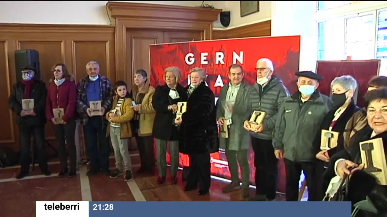 Homenaje en Bermeo. Imagen obtenida de un vídeo de EITB Media.