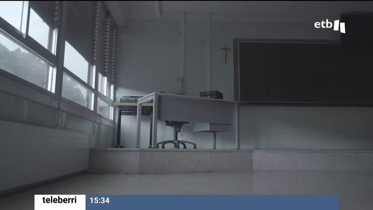 El periodista de EITB Asier Sánchez contará el minucioso proceso de investigación que ha llevado a cabo en torno a las denuncias de abusos en un colegio religioso de Bermeo entre los años 70 y 80. Posteriormente habrá una mesa de análisis y reflexión, con Xabier Ormazabal.