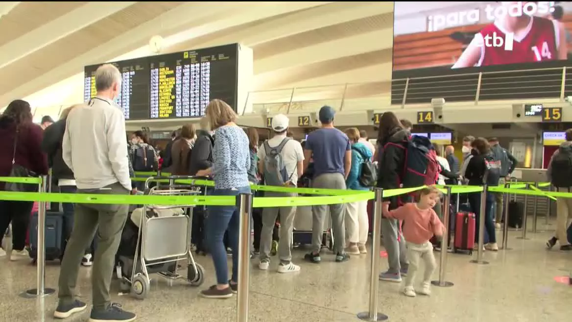 Bilboko aireportua. EITB Mediaren bideo batetik ateratako irudia.