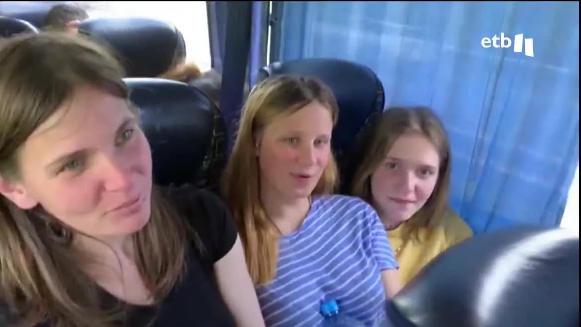 Autobús de la Asociación Chernóbil. Imagen de un vídeo de EITB Media