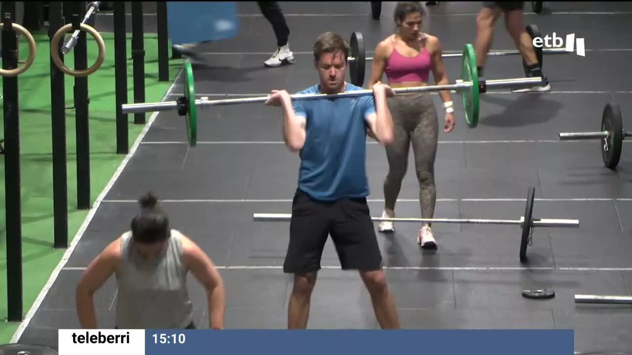 En este gimnasio de Zarautz, trabajadores y usuarios han decidido no usar mascarilla. EITB Media