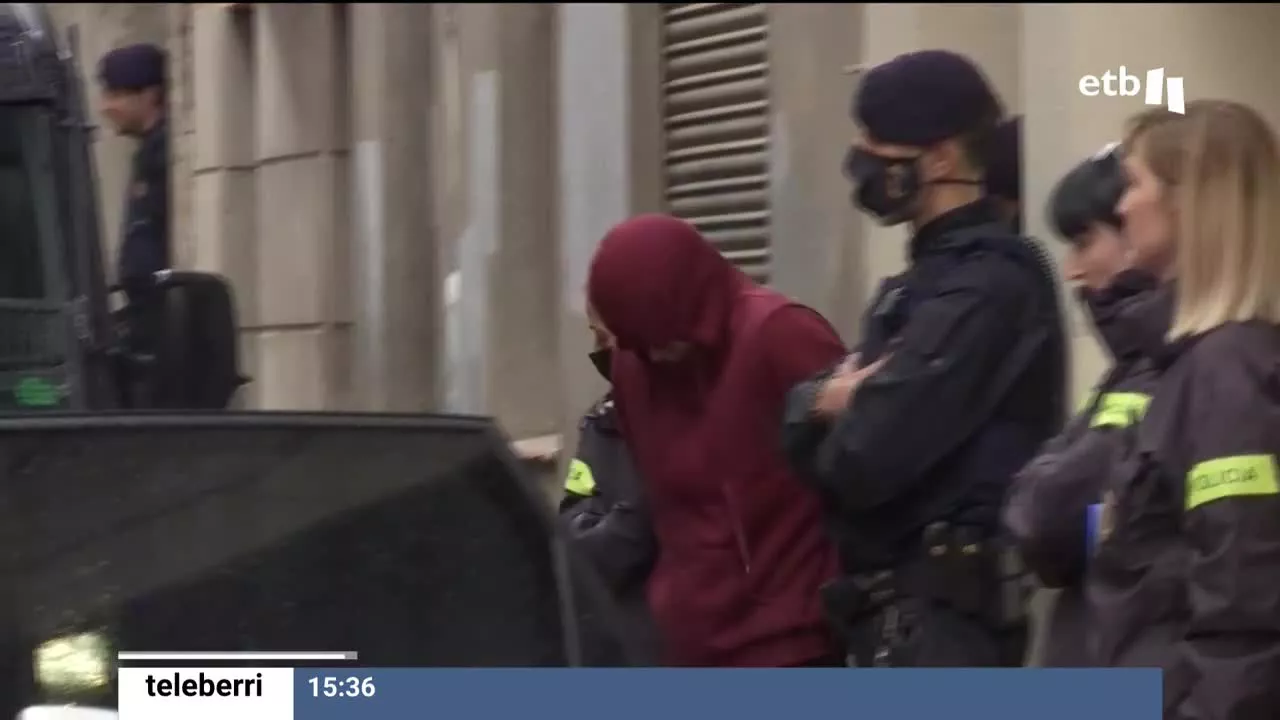 Tras seis meses de investigación, los Mossos han detenido a un hombre de 20 años y han estado registrando su domicilio durante toda la mañana, en busca de pruebas. La víctima sigue con secuelas de la agresión.