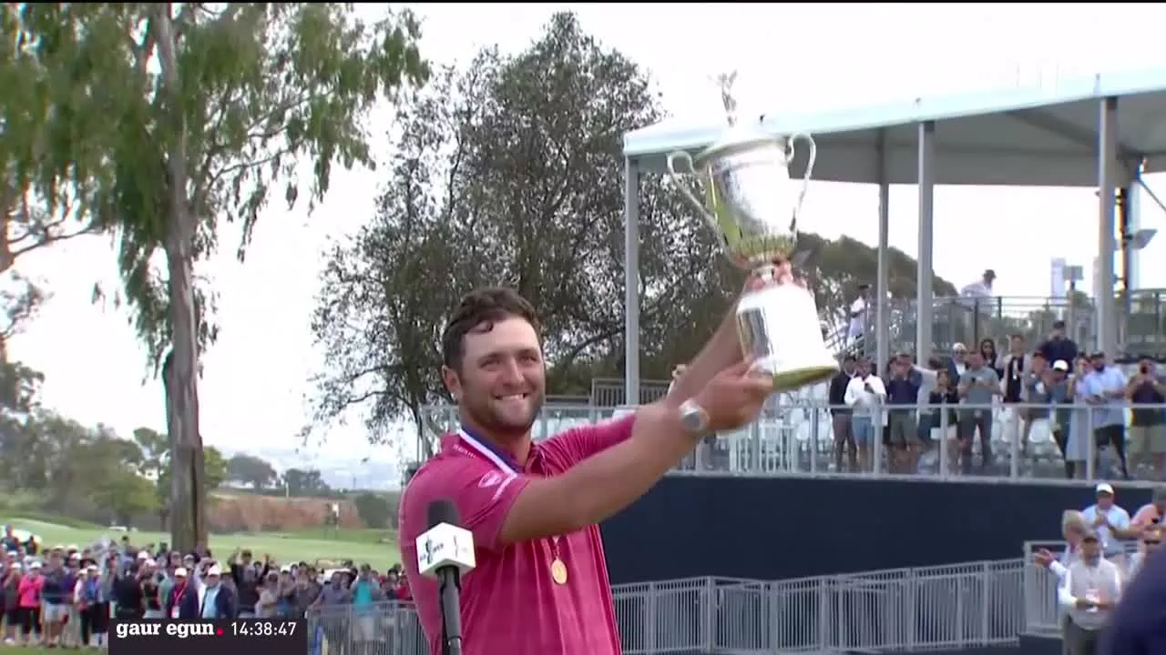 Mexikoko irekian lider jarri zen lehen jardunaldiean eta ez du lehen postua utzi. Nagusitasun osoz gainera, lau jardunaldietan lehen tokian izan da Barrikako golflaria. PGAn eskuratu duen bere zazpigarren garaipena da.