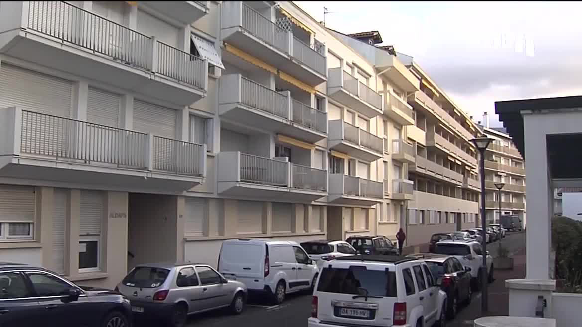 En Iparralde, el Tribunal de Pau anula la normativa de la Mancomunidad que ponía freno a los pisos turísticos. La Mancomunidad decidió en marzo regular las viviendas destinadas al mercado turístico mediante un sistema de compensación. La norma entró en vigor el 1 de junio pero no ha durado mucho.