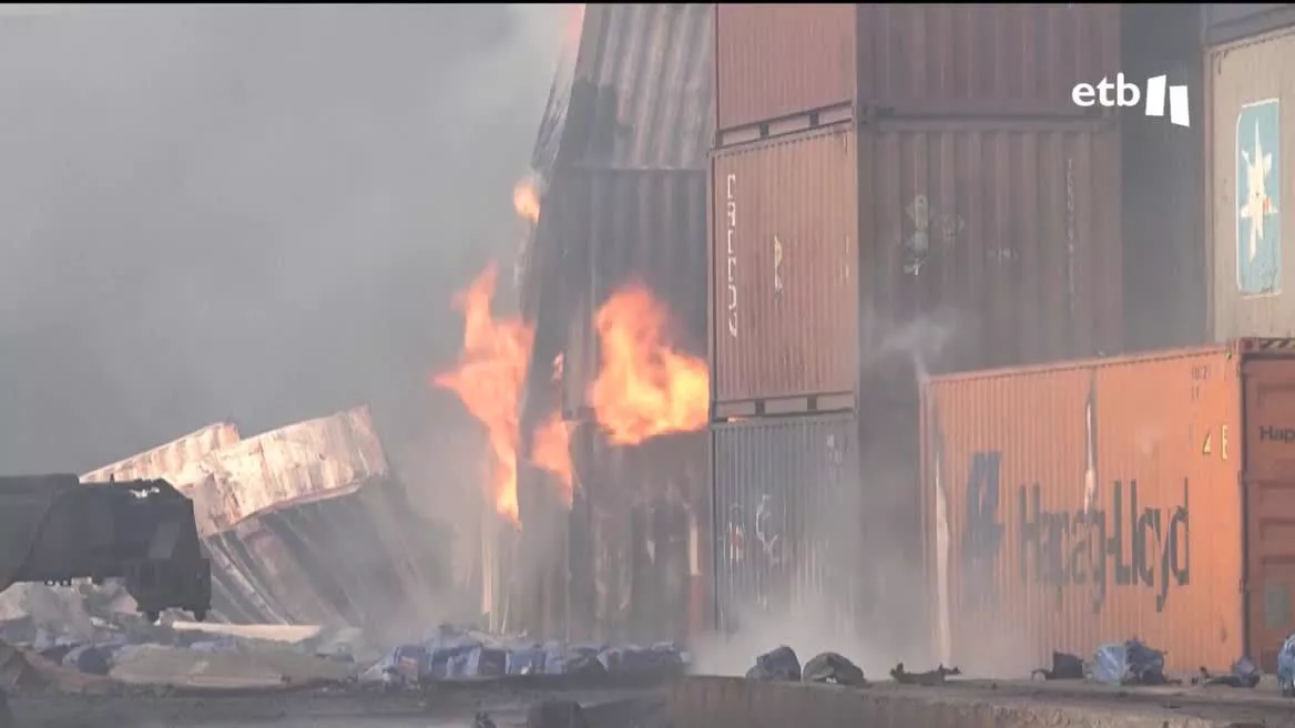 Incendio en Bangladesh. Imagen obtenida de un vídeo de EITB Media