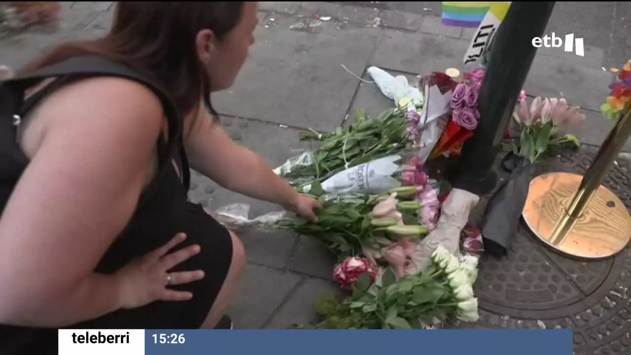 En la capital noruega, un hombre ha matado a tiros a dos personas en un bar de la comunidad LGTBIQ+ y ha herido a 21. El agresor ha sido detenido cerca del lugar y la policía investiga el ataque como un ataque terrorista. El festival del Orgullo de Oslo ha sido suspendido.