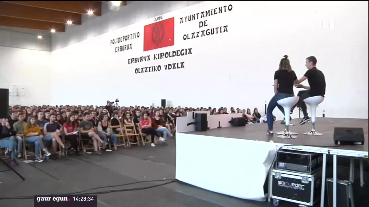 Ernairen III. Kongresuaren amaiera ekitaldia egin dute gaur Olatzagutian, Nafarroan. GKSren eta Ernairen proiektuak oso desberdinak eta bateraezinak direla defendatu dute, besteak beste . Arkaitz Rodriguez Sortuko idazkari nagusia ere izan da ekitaldian.