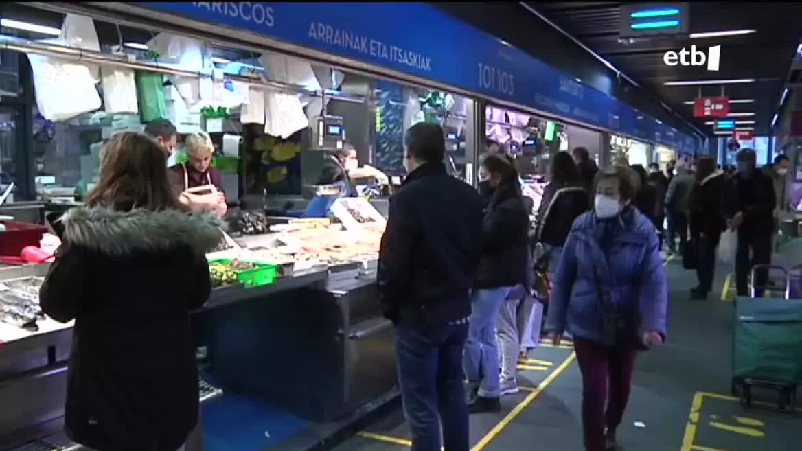 Azoka bat. EITB Mediaren bideo batetik ateratako irudia.