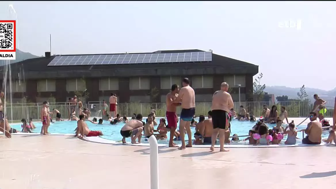 Kanpezun (Araba) 40º neurtu dira gaur, 35º Gasteizen, eta 38º Igorren (Bizkaia). Astelehen iluntzera arte ez du freskatuko kostaldean, eta asteartean barrualdean.