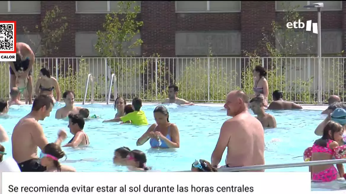 En Campezo (Álava) han alcanzado hoy esa temperatura, 35º en Vitoria-Gasteiz, y 38º en Igorre (Bizkaia). Hasta el lunes a la noche no refrescará en la costa, y el martes en el interior.