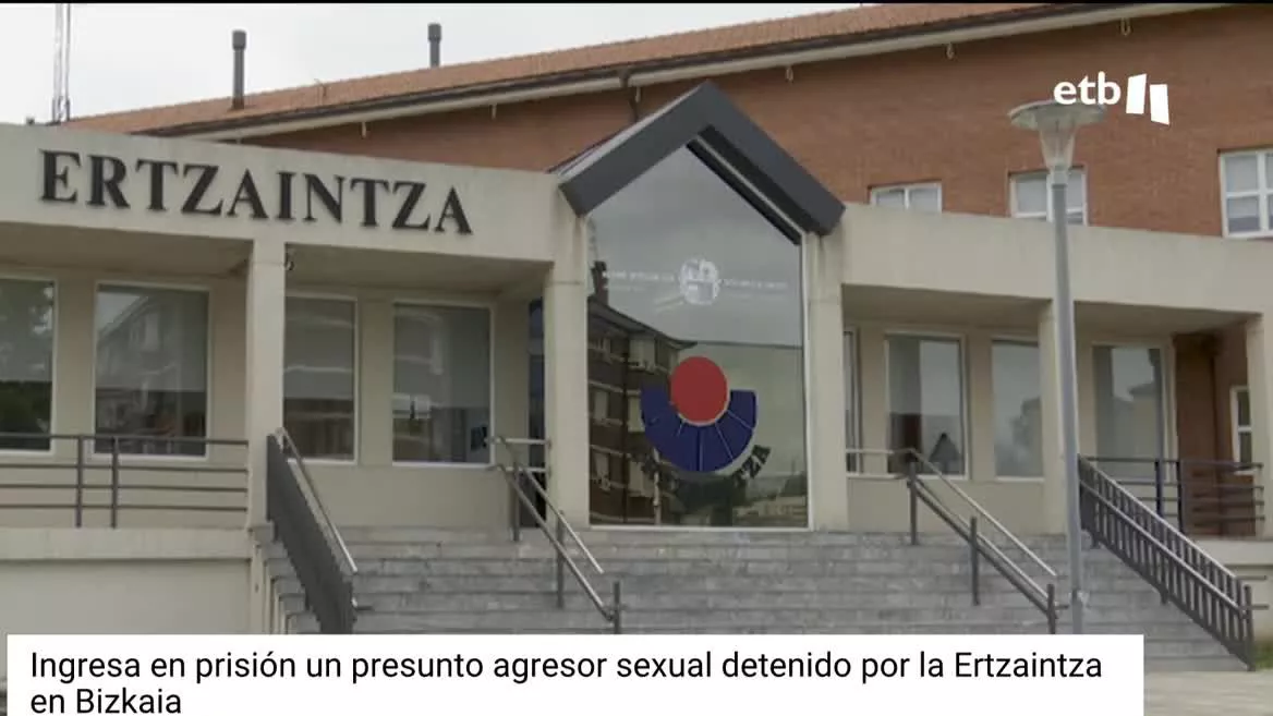 El hombre es exentrenador de un equipo de fútbol femenino de Erandio. Una menor denunció haber sido víctima de tocamientos, y la Ertzaintza, en la investigación, ha hallado que es el autor de dos violaciones que tuvieron lugar en 2015 y en 2017.