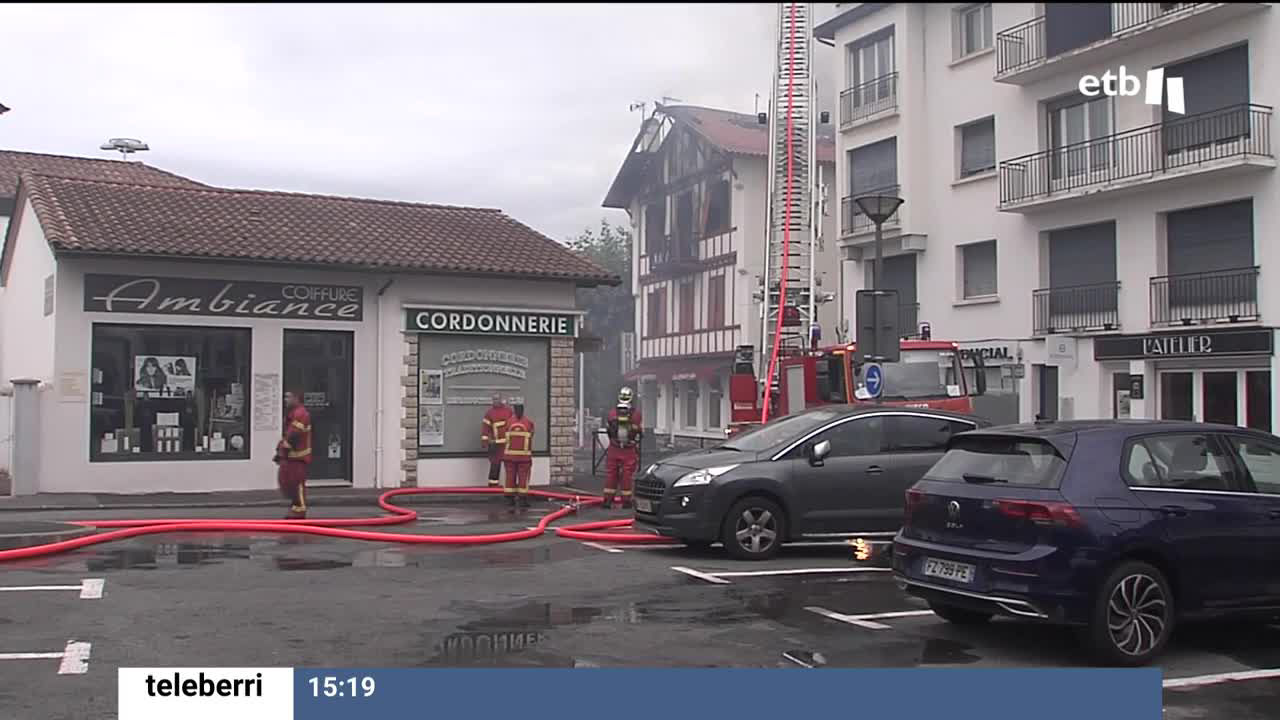 Imagen la casa incendiada